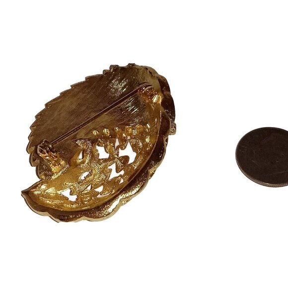 Textured Gold Plate‎ Brooch - Picture 3 of 8